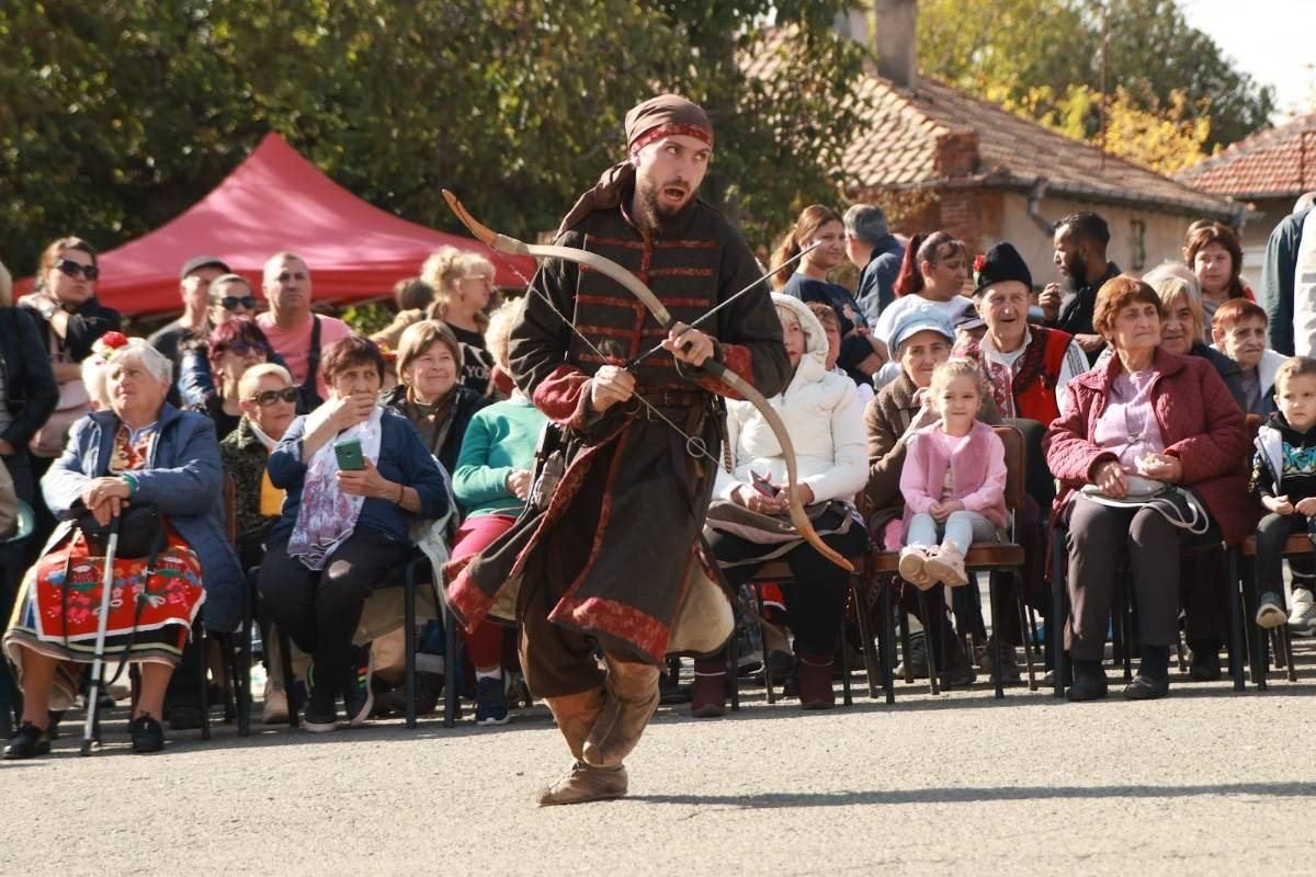 Стрелецът пред публиката, Оряховица