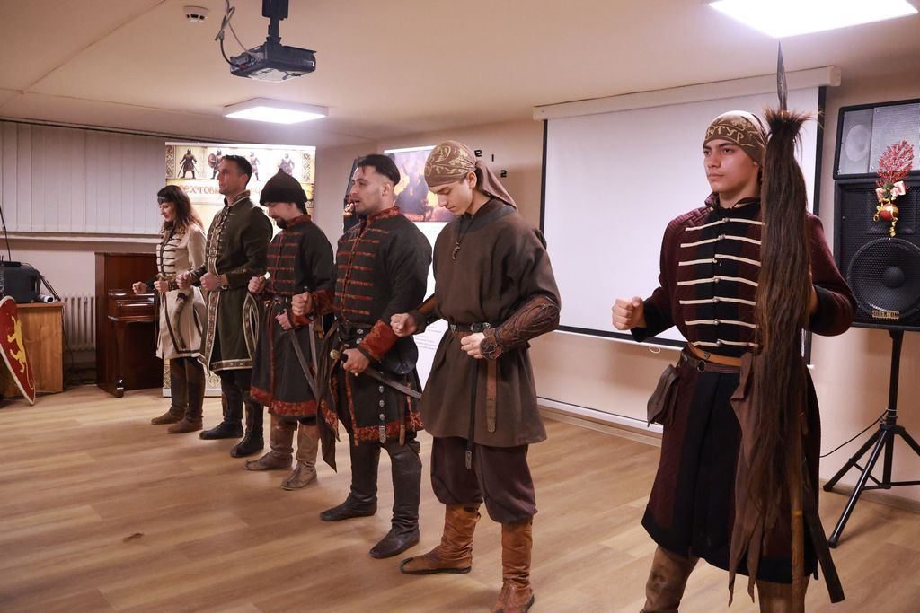 Спектакълът